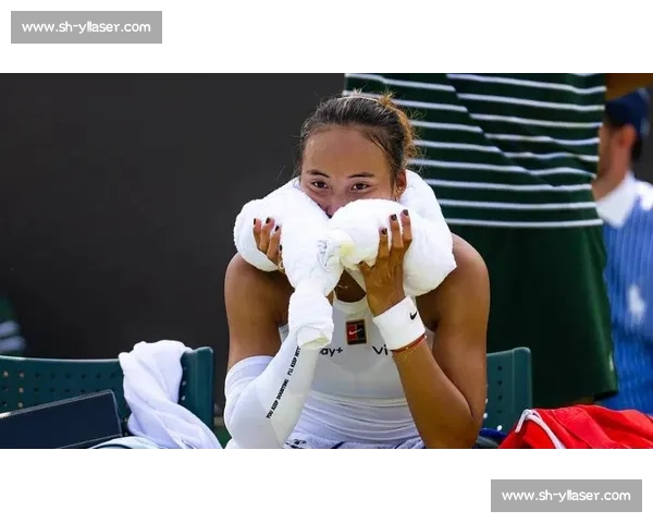 郑钦文跌出 TOP20:106 周征程暂歇,中国金花暂别顶尖行列